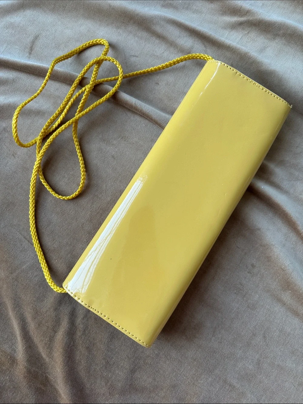 Vintage Mustard yellow clutch purse on rope